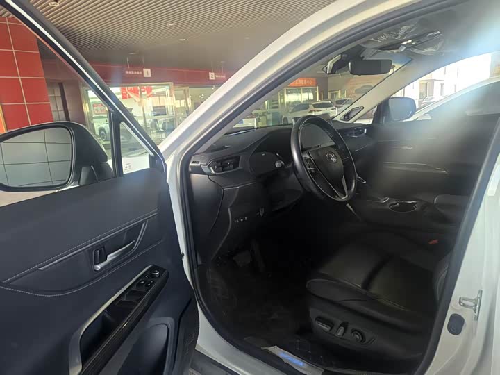 2023 Toyota Venza