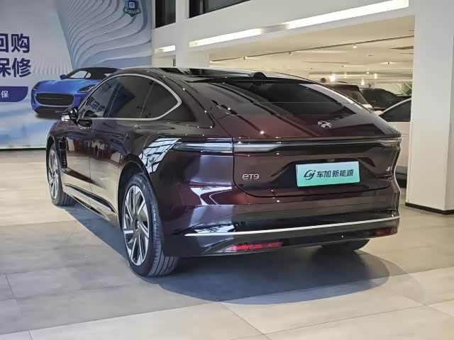 2025 Nio ET9