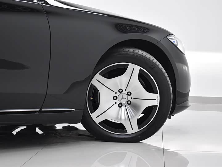Zdjęcie 6 - Mercedes-Benz Maybach S-Class