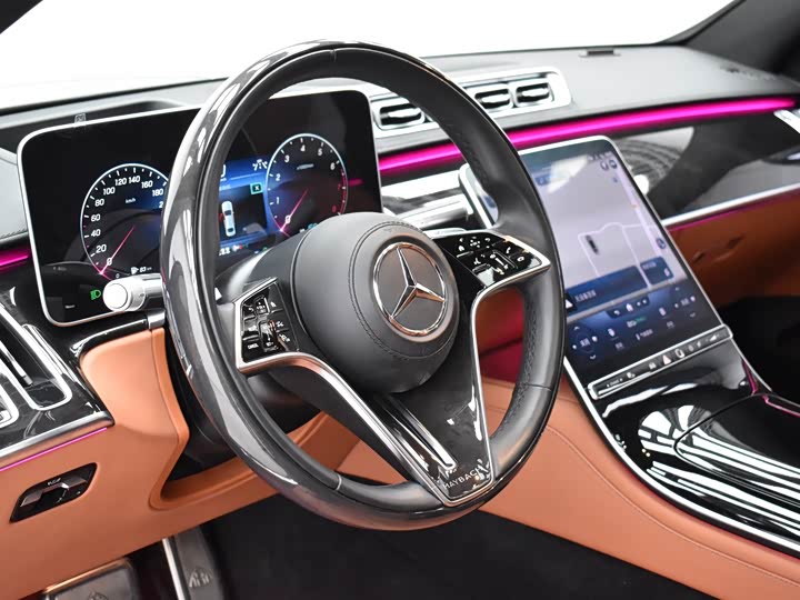 Zdjęcie 8 - Mercedes-Benz Maybach S-Class