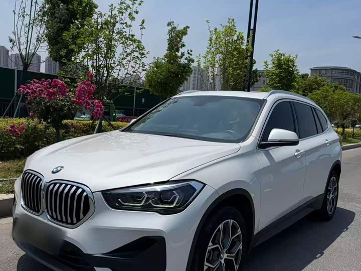 Фото 1 - BMW X1