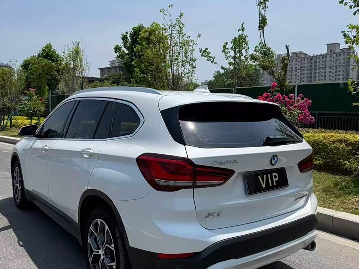 Фото 5 - BMW X1