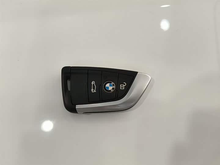 Фото 9 - BMW X1