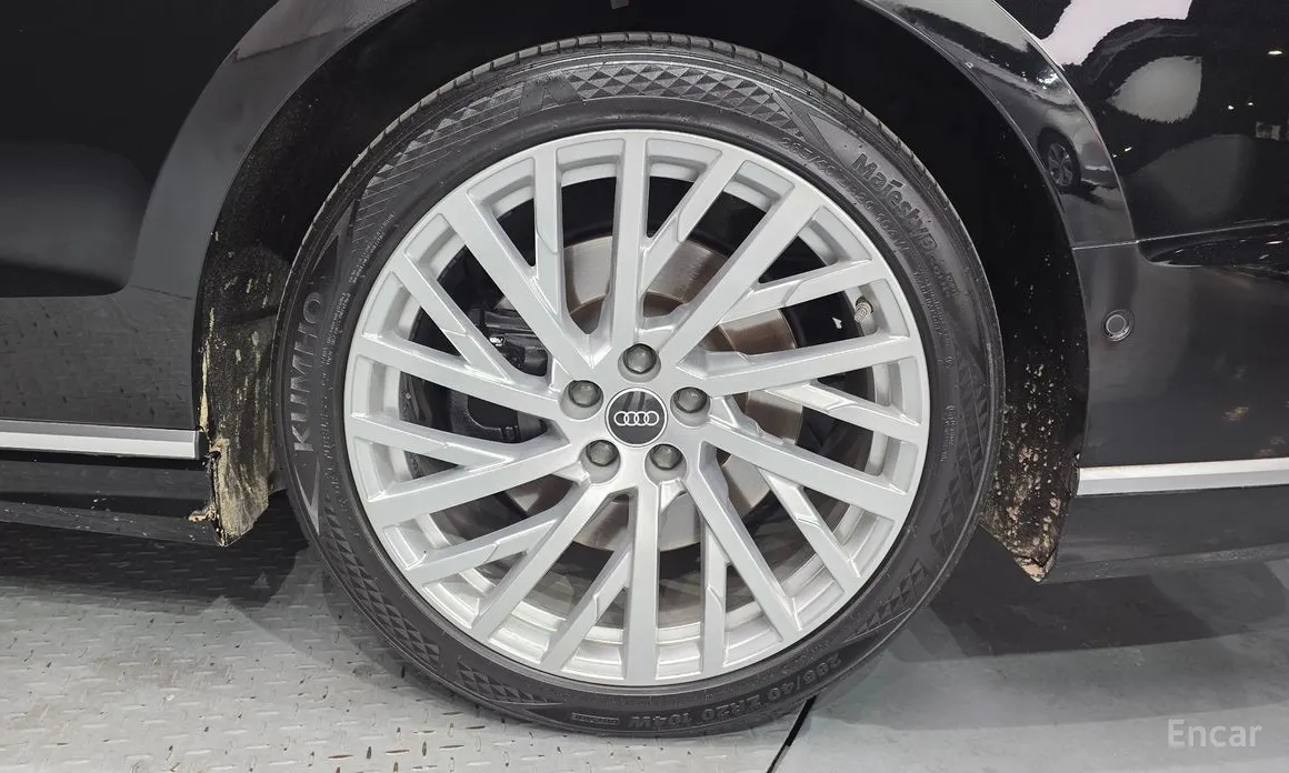 Audi A8 2018 55 TFSI Quattro LWB