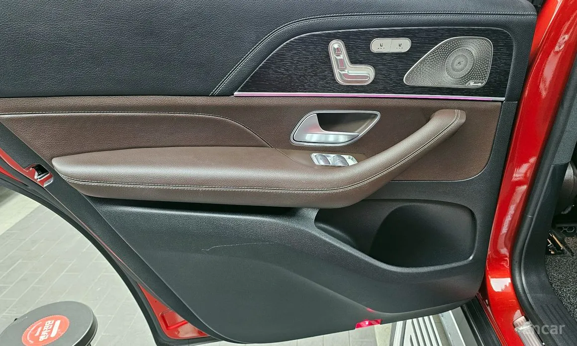 Фото 25 - Mercedes-Benz GLS-Class