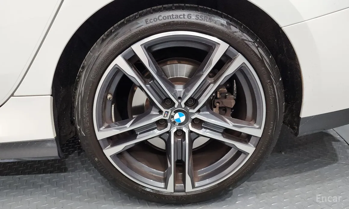 BMW 2 Series 2020 220i M Sports