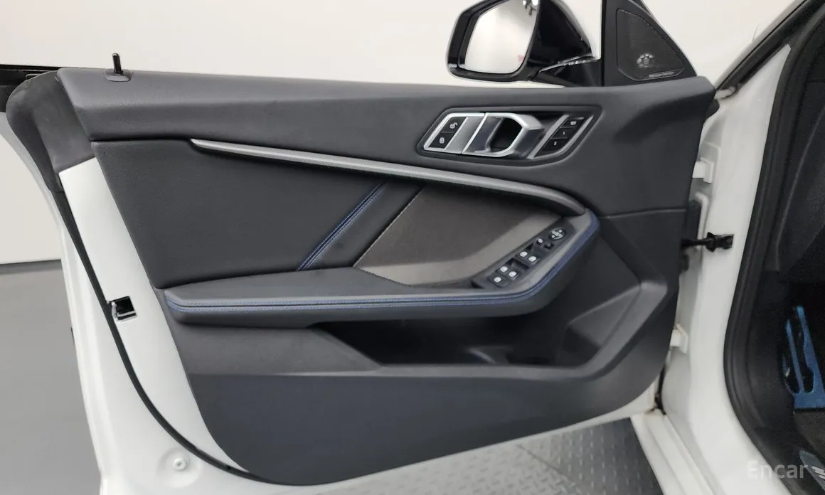 BMW 2 Series 2020 220i M Sports