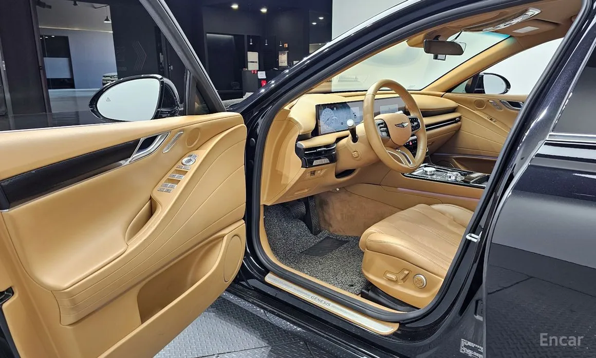 Фото 10 - Genesis G80