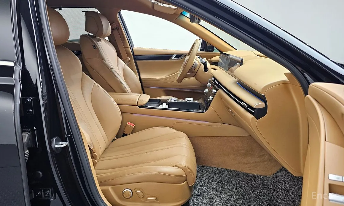 Фото 11 - Genesis G80