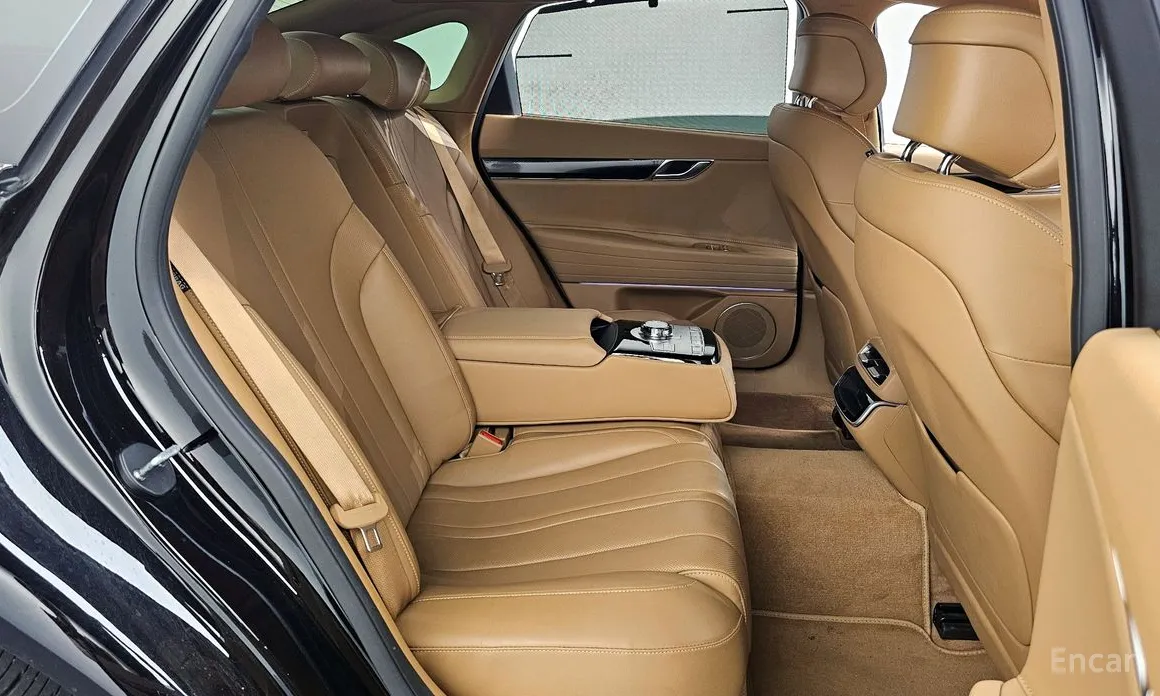 Фото 12 - Genesis G80