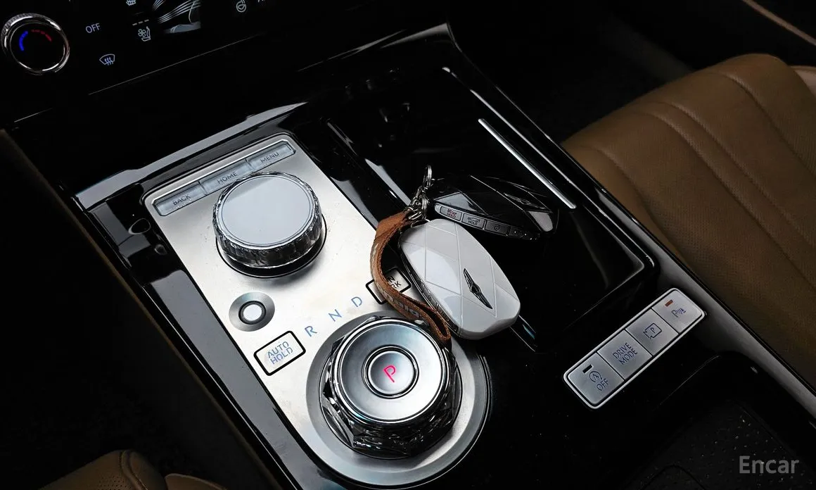 Фото 9 - Genesis G80