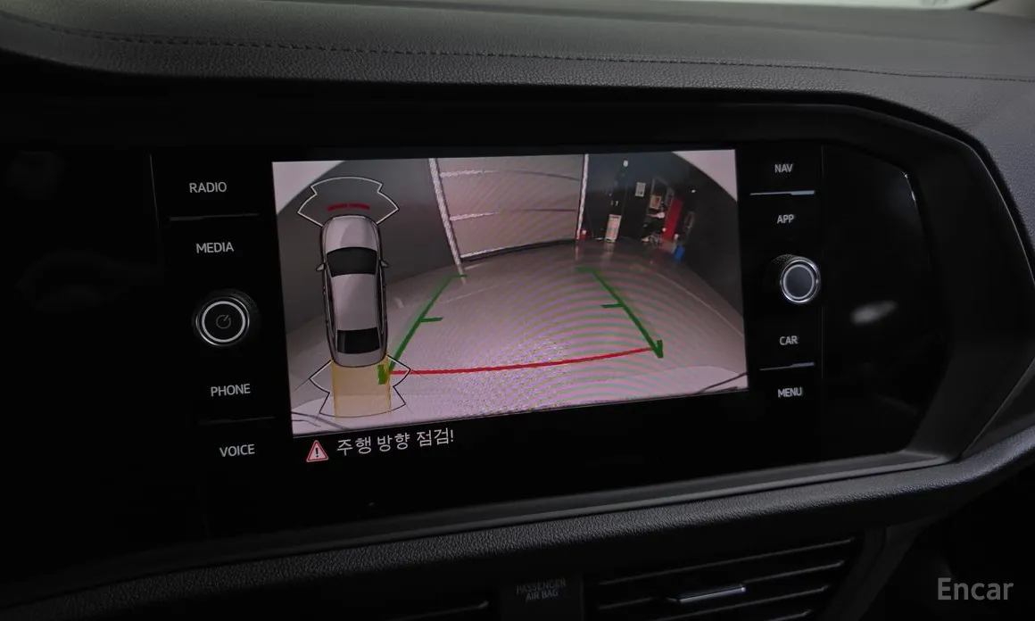 Photo 14 - Volkswagen Jetta