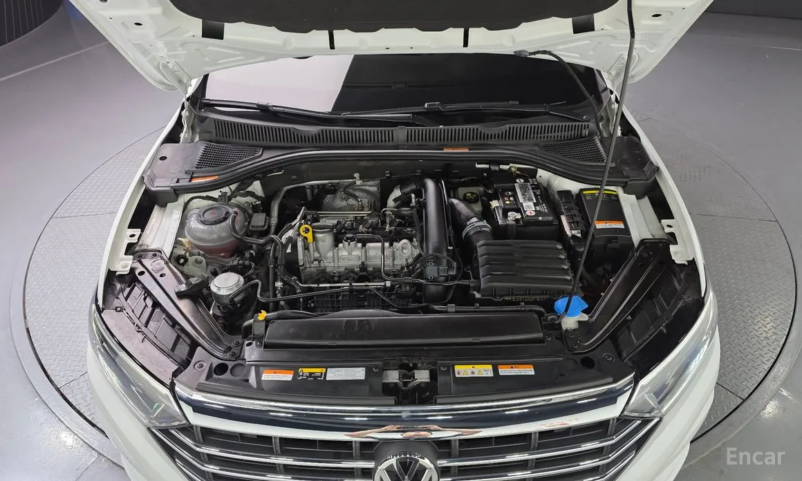 Photo 6 - Volkswagen Jetta