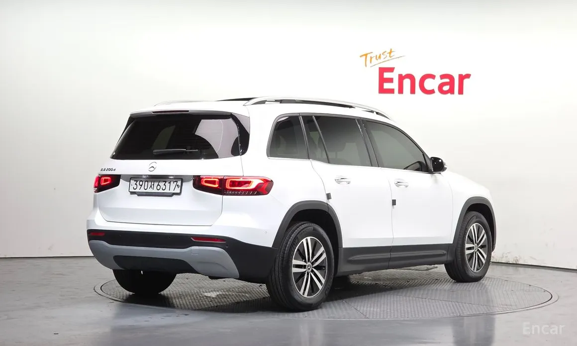 Mercedes-Benz GLB-Class 2020 GLB200 d