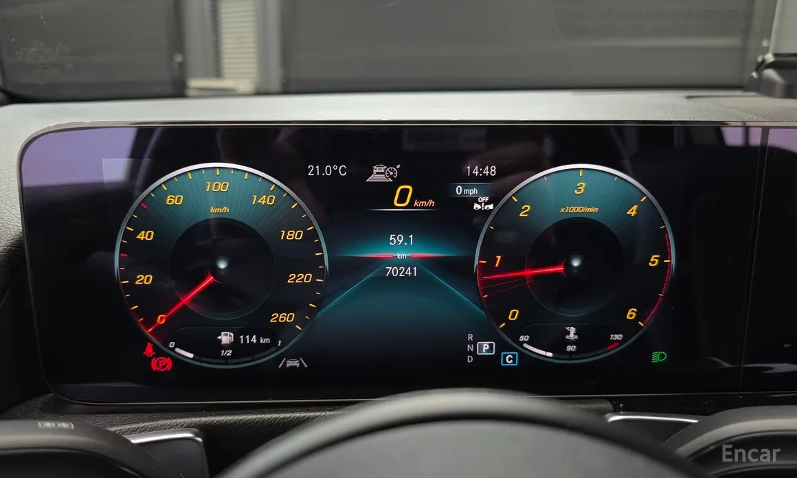 Mercedes-Benz GLB-Class 2020 GLB200 d