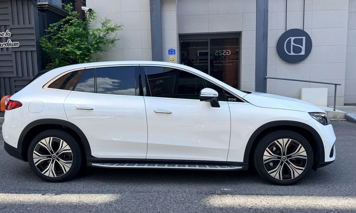 2023 Mercedes-Benz EQE