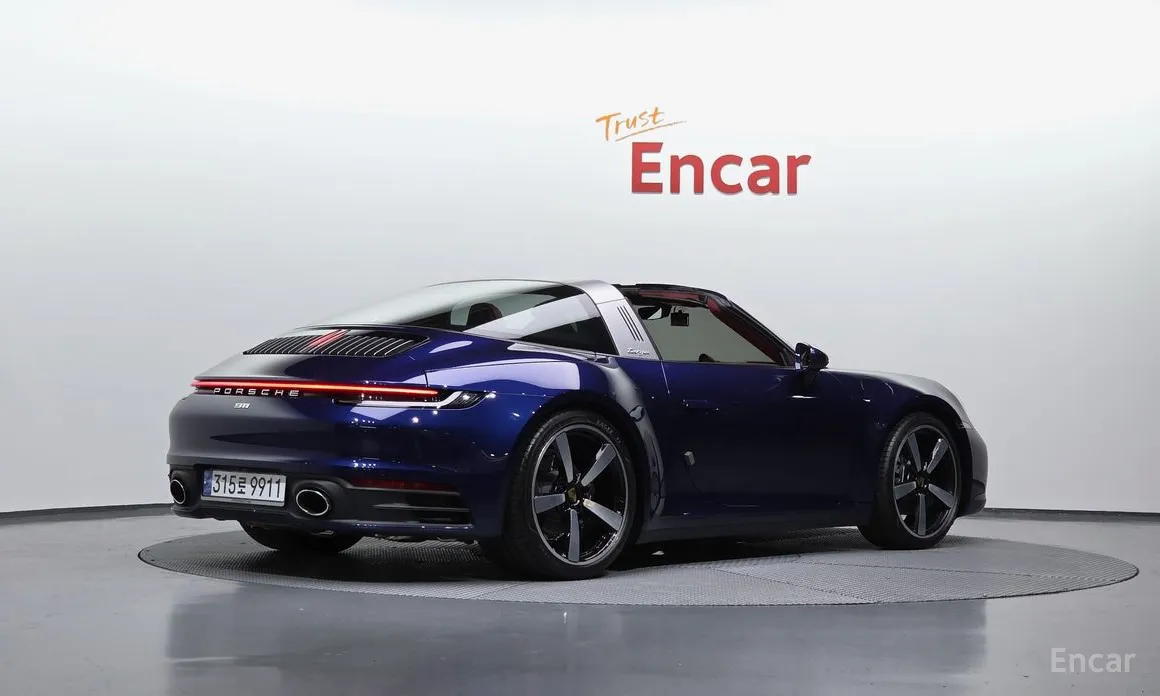 Porsche 911 2019 Targa 4
