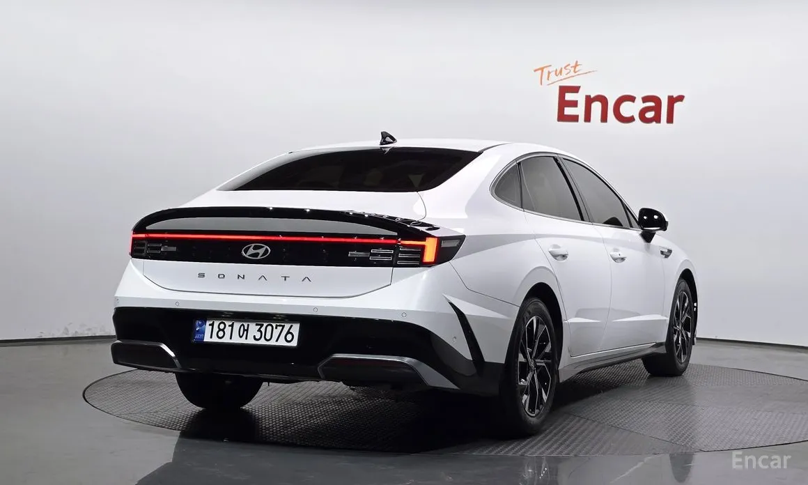 Фото 2 - Hyundai Sonata