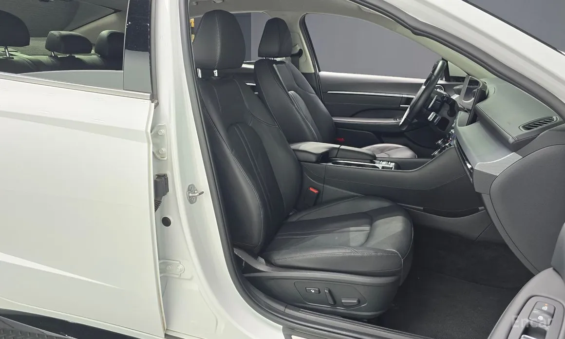 Фото 26 - Hyundai Sonata