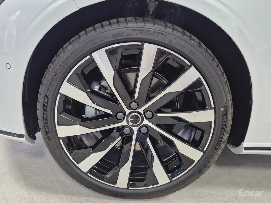 Volvo S90 2016 B5 Ultra Dark