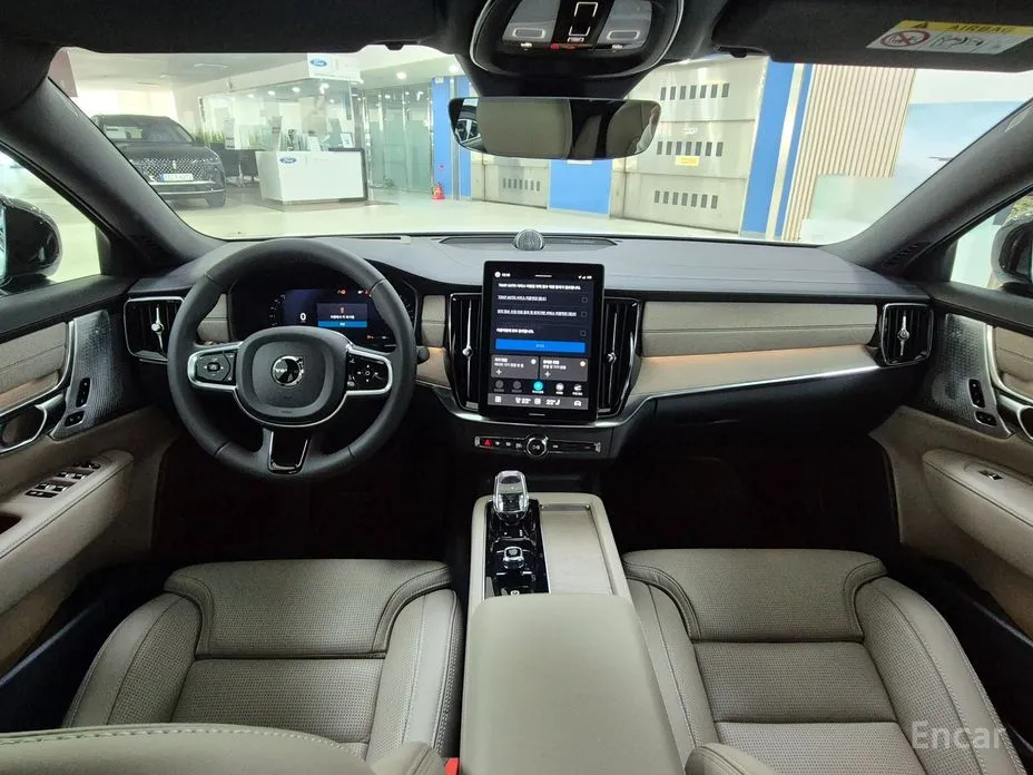 Volvo S90 2016 B5 Ultra Dark