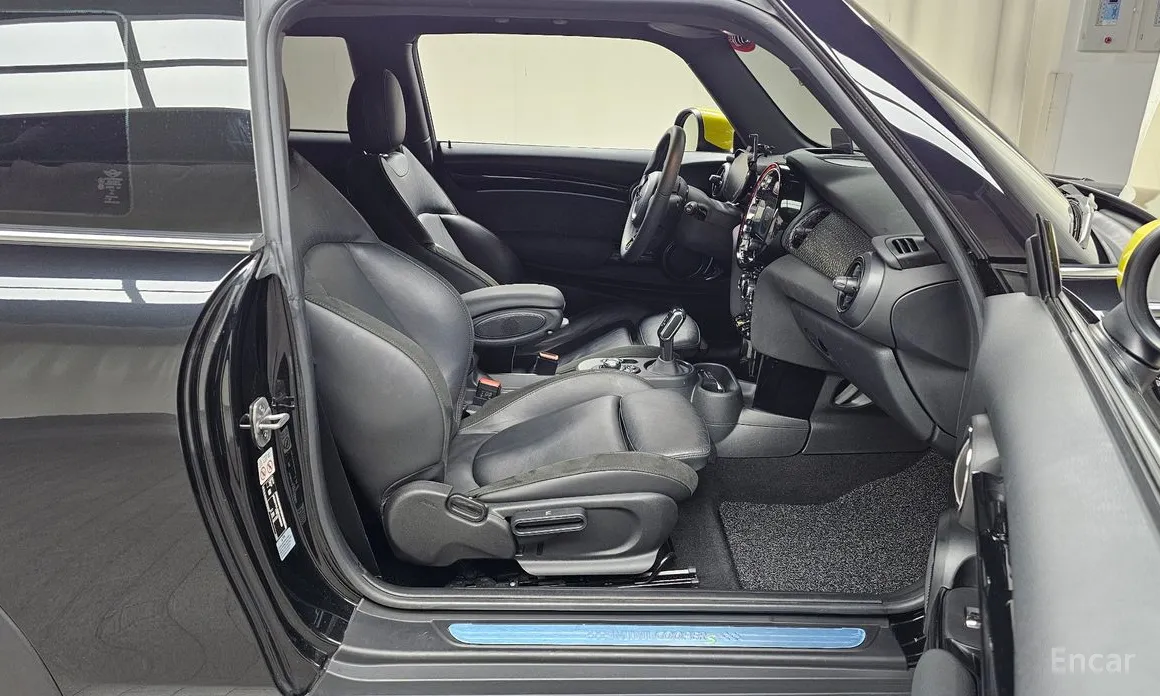 Photo 11 - Mini Cooper