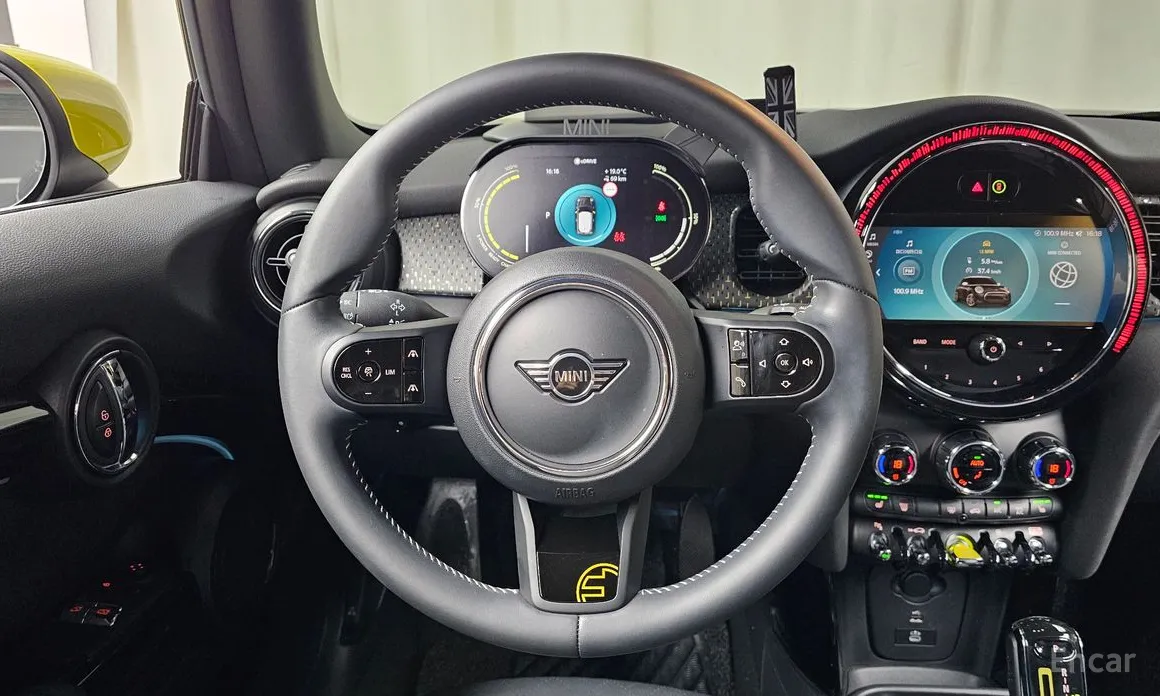 Photo 13 - Mini Cooper