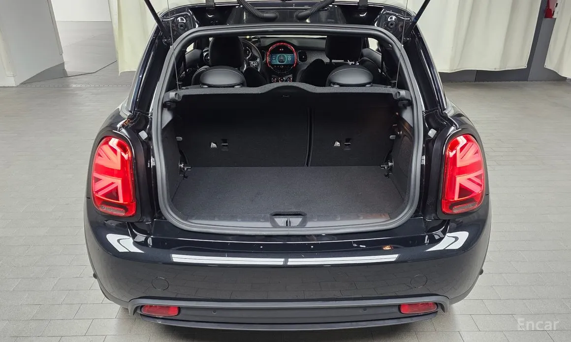 Photo 20 - Mini Cooper