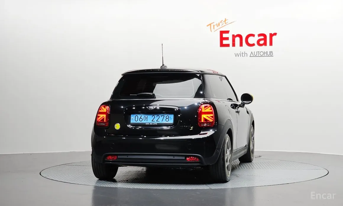 Photo 4 - Mini Cooper