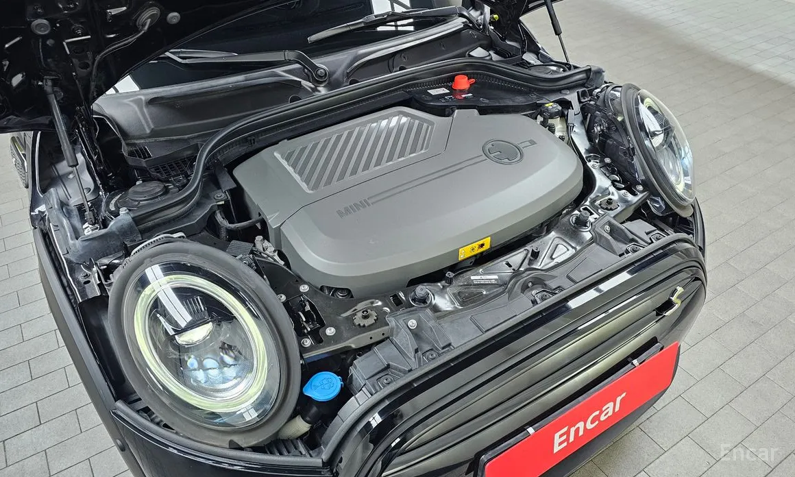 Photo 6 - Mini Cooper