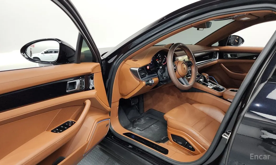 Porsche Panamera 2017 2.9 AWD Platinum Edition