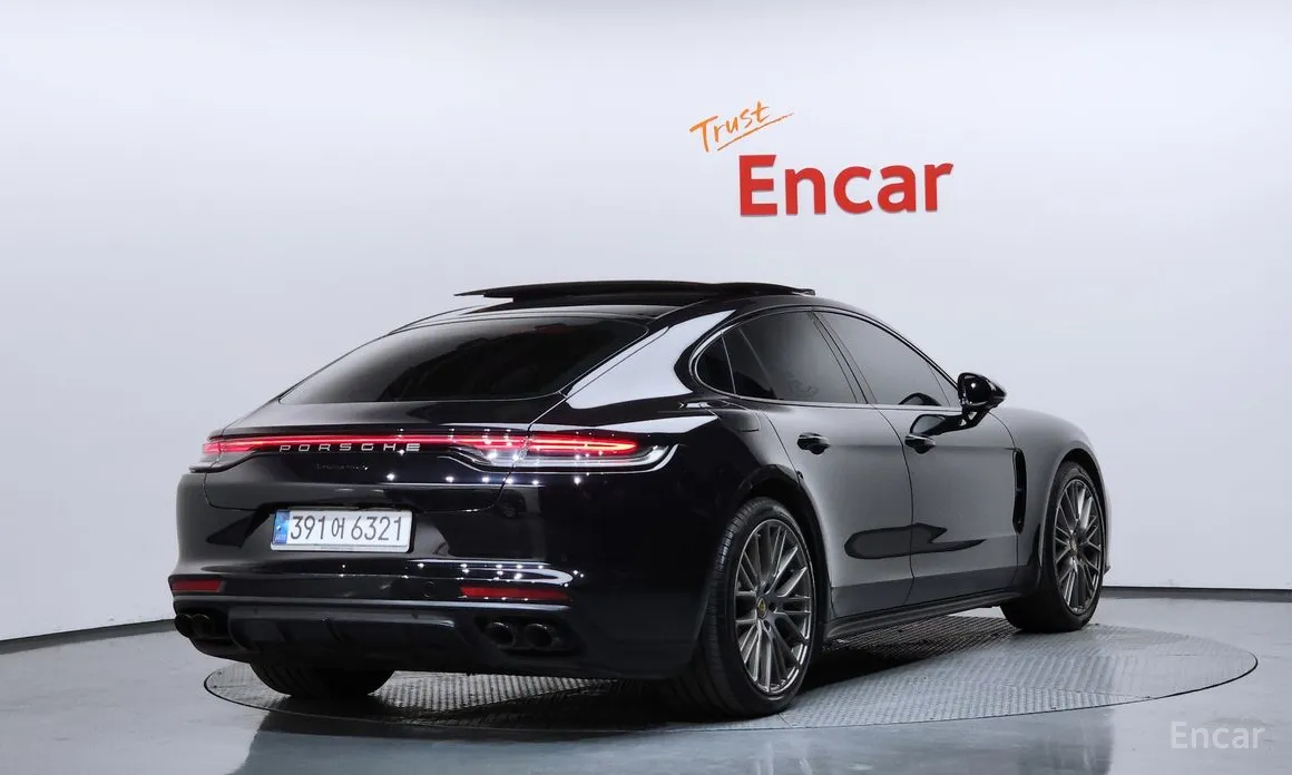 Porsche Panamera 2017 2.9 AWD Platinum Edition