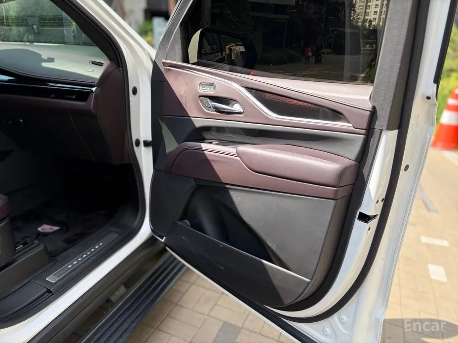 Cadillac Escalade 2021 6.2