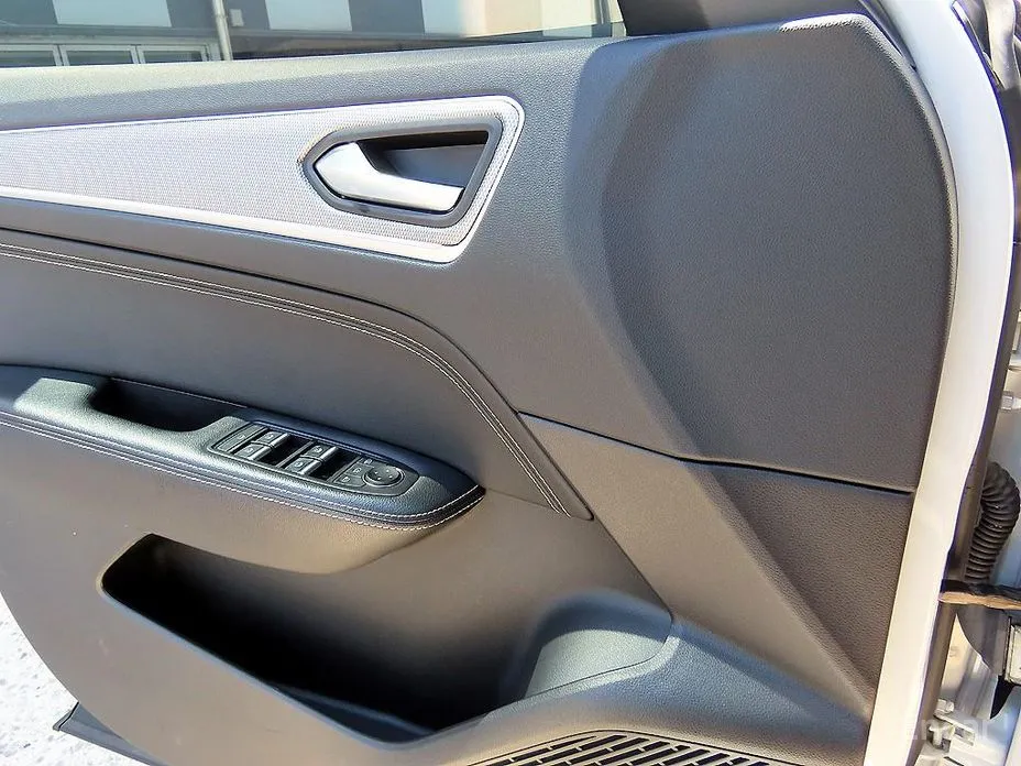 Renault Arkana 2024 1.6 E-TECH Iconic