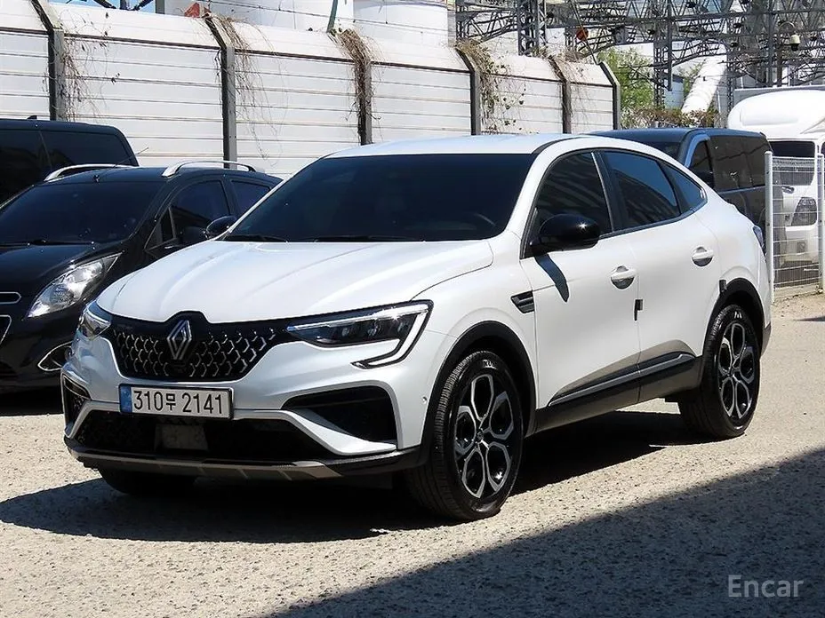 Renault Arkana 2024 1.6 E-TECH Iconic