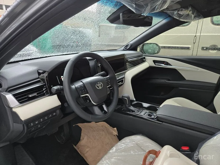 Toyota Camry 2024 2.5 XLE Premium Hybrid