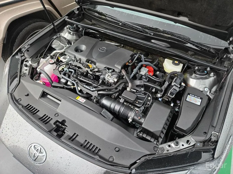 Toyota Camry 2024 2.5 XLE Premium Hybrid