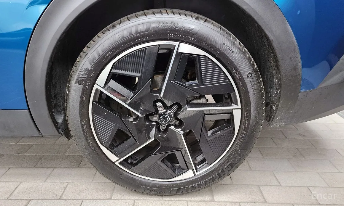 Peugeot 408 2023 1.2 Pure Tech GT