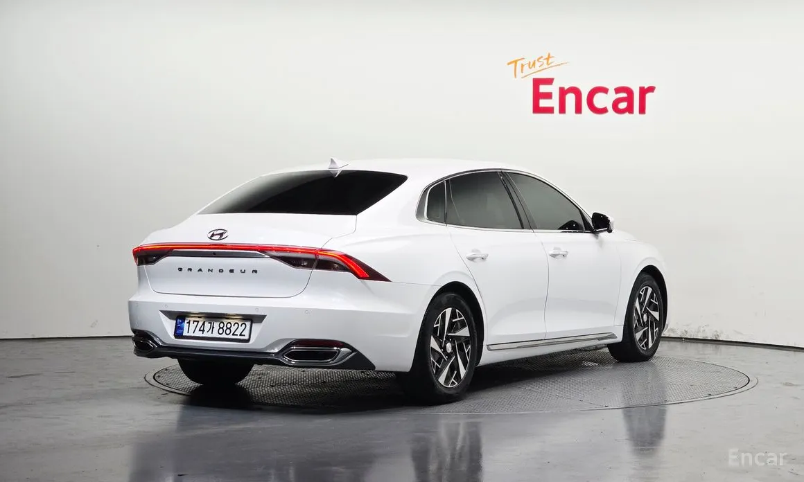 Zdjęcie 2 - Hyundai Grandeur