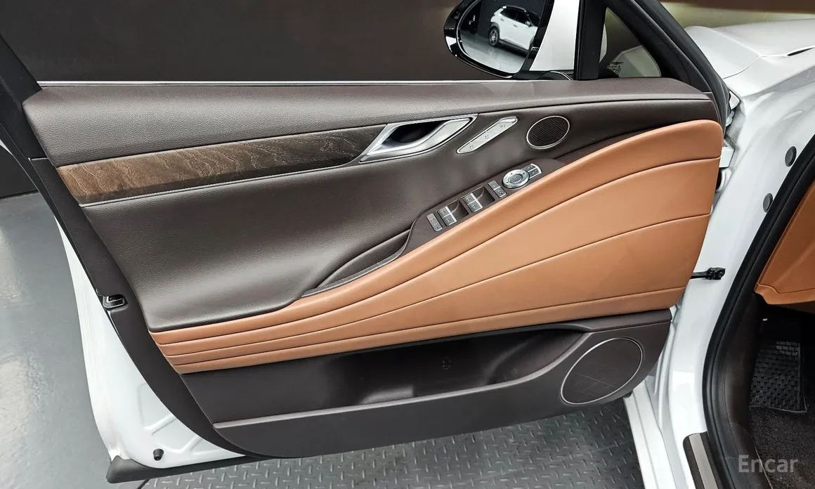 Фото 24 - Genesis G80
