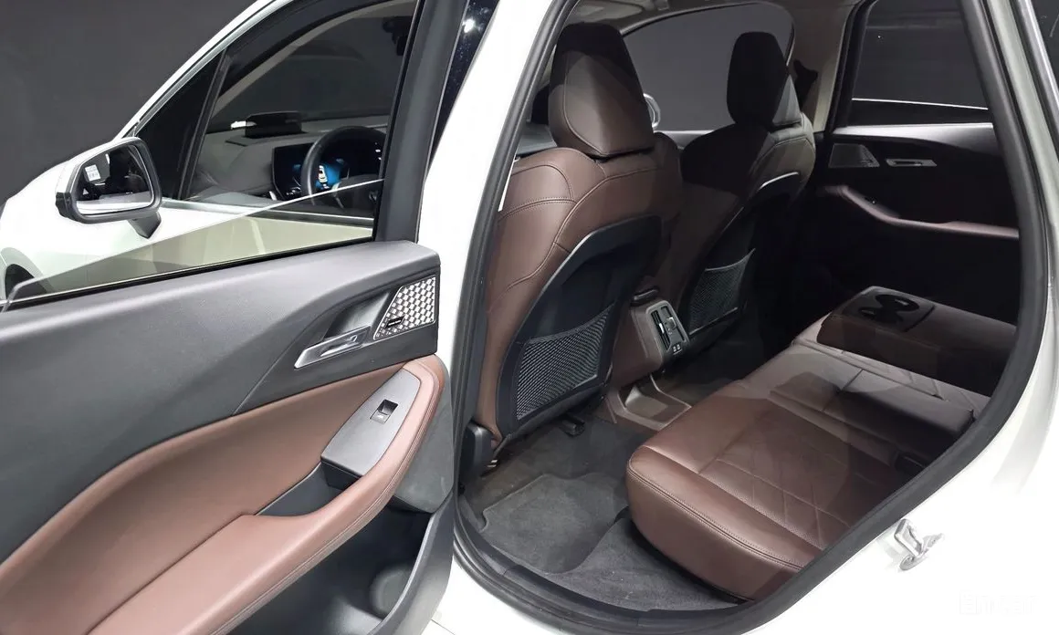 BMW 2 Series 2022 220i Luxury