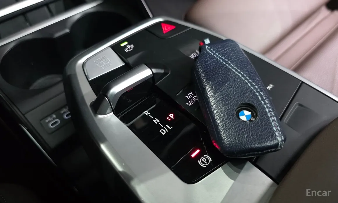 BMW 2 Series 2022 220i Luxury