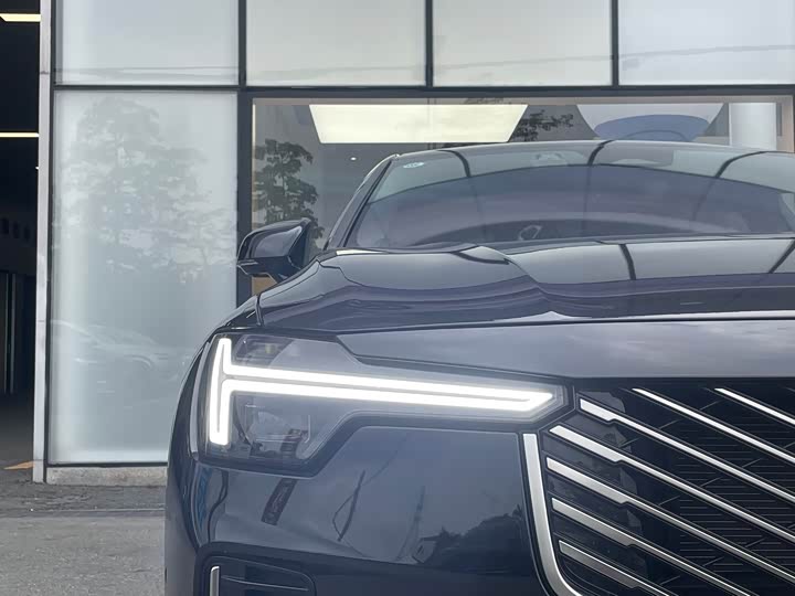 Volvo S90 Hybrid 2026 2026款 插电式混动 四驱长续航智雅豪华版