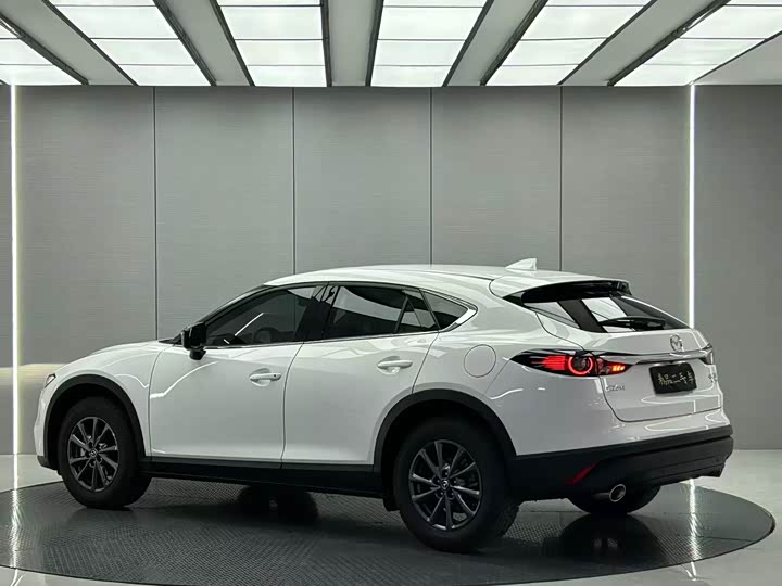 Mazda CX-4 2021 2021款 2.0L 自动两驱蓝天探索版