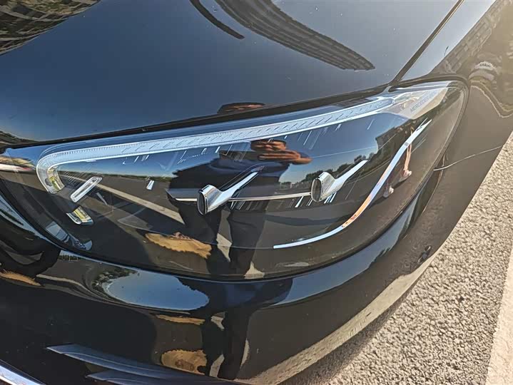 Zdjęcie 5 - Mercedes-Benz E-Class