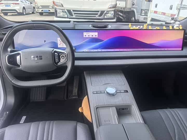 Geely Galaxy E8 2024 2024款 550km 后驱PRO