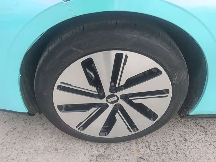 Geely Galaxy E8 2024 2024款 550km 后驱PRO