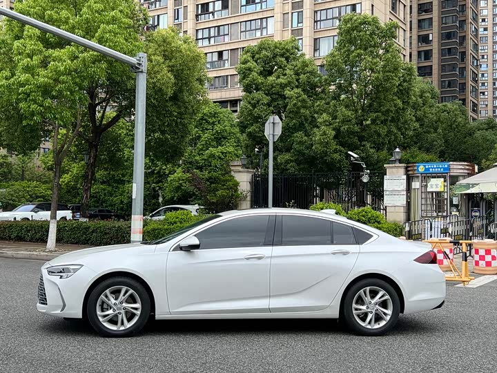 Фото 4 - Buick Regal