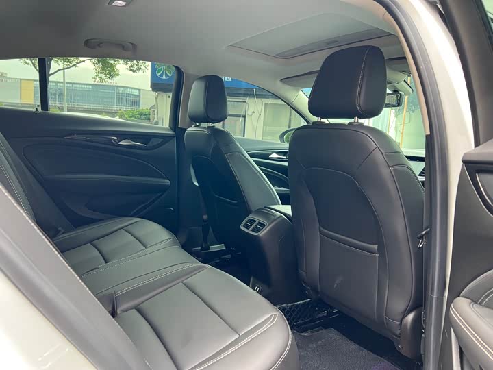 Фото 8 - Buick Regal