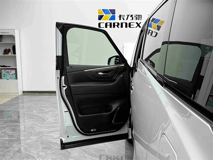 Toyota Alphard 2024 2024款 双擎 2.5L 臻享版